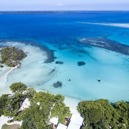 Barrier Beach Resort (Adults Only) Luganville Esterno foto