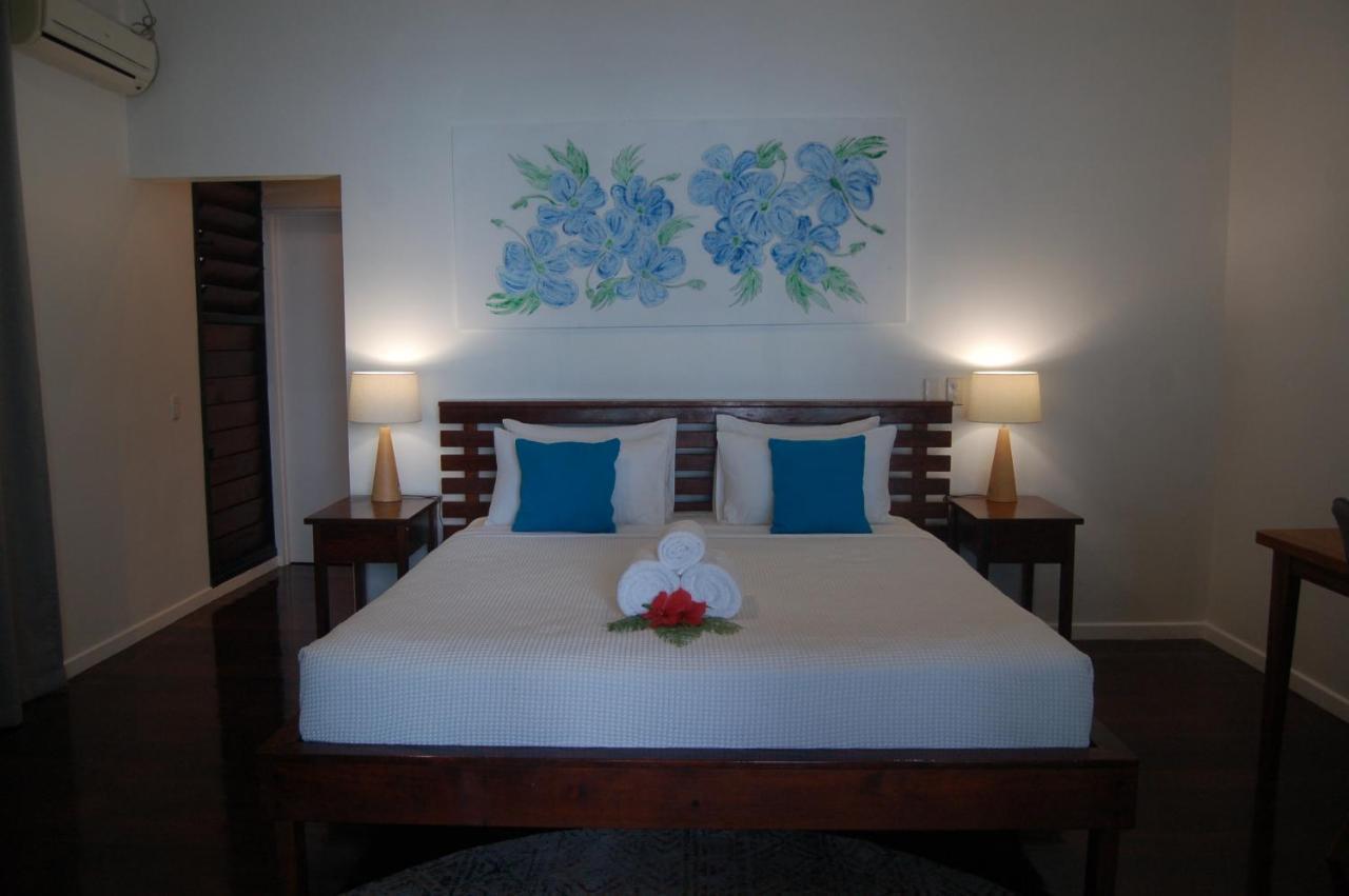 Barrier Beach Resort (Adults Only) Luganville Esterno foto
